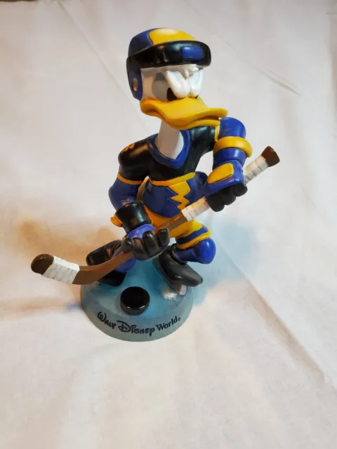 Donald Duck Hockey Bobble Head Figurine 7.5 in Walt Disney World Parks Resorts