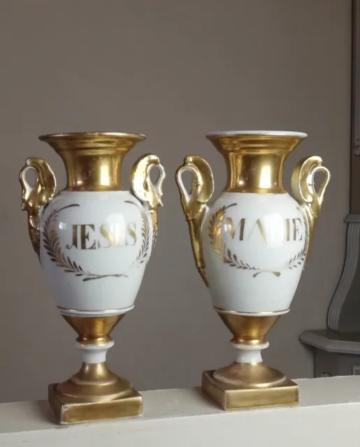 Paire de vases de mariés en porcelaine de Paris 18 ème Empire france