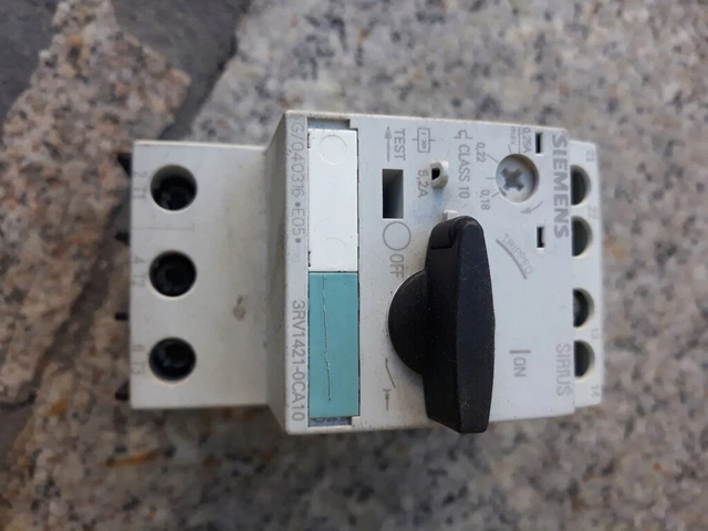 Disjoncteur moteur Siemens 3rv1421-0CA10 / # 8 4XX 5962