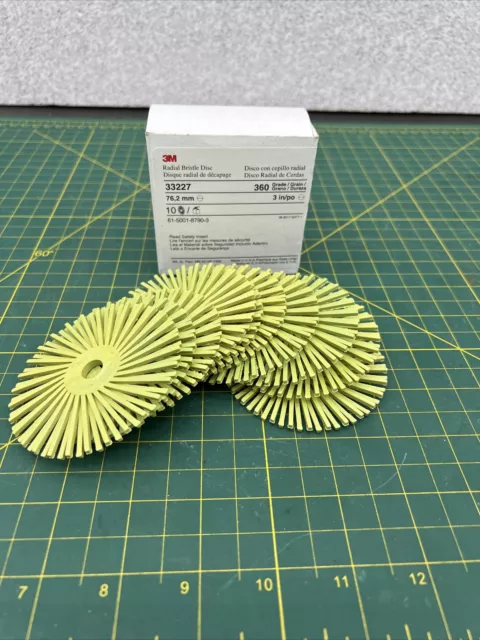 3M Scotch-Brite 3"x3/8" 360 Grit Green Radial Bristle Disc 33227