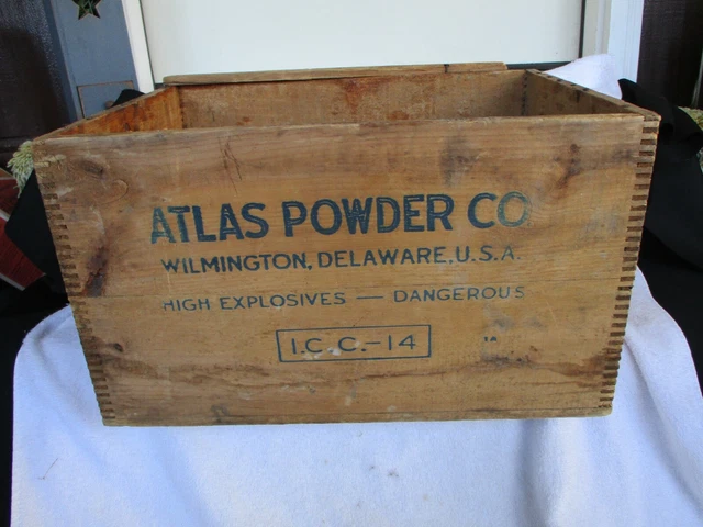 Vintage ATLAS POWDER Wilmington Delaware High Explosives Wooden Dynamite Crate