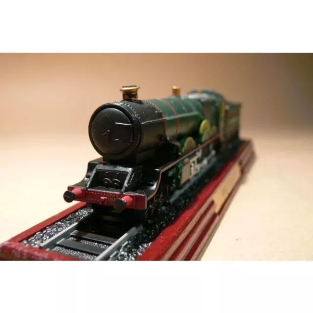 Atlas Editions "King Class GWR" Model Train on Display Stand - 1:100 3