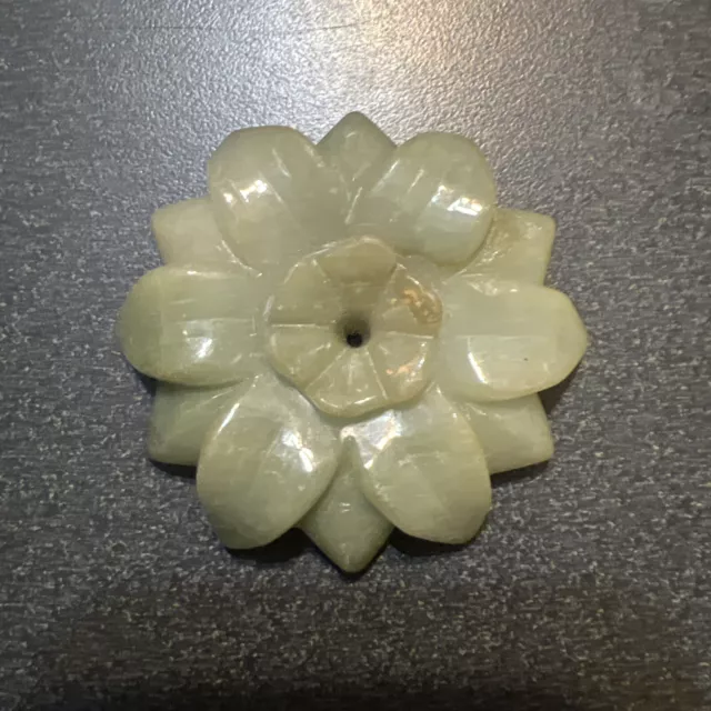 Vintage CHINESE Pale Green Nephrite JADE CARVED Flower PENDANT Bead