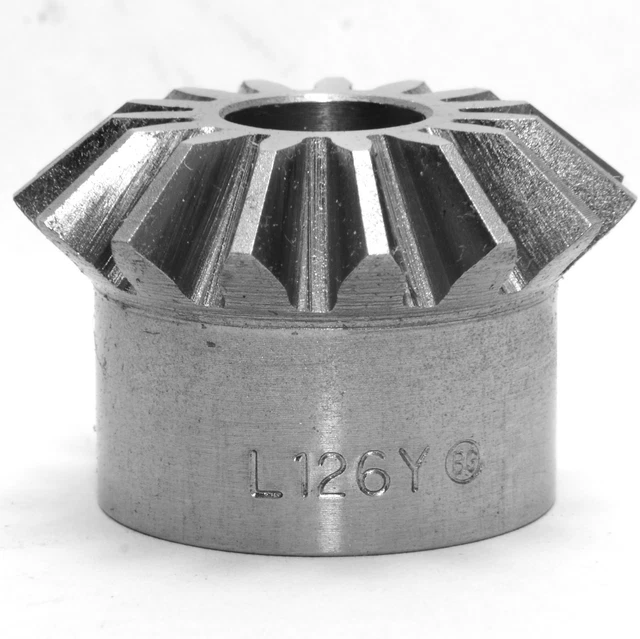 NEW Boston Gear L-126-Y-M Miter  0.4375" Bore 14 Pitch 14 Teeth