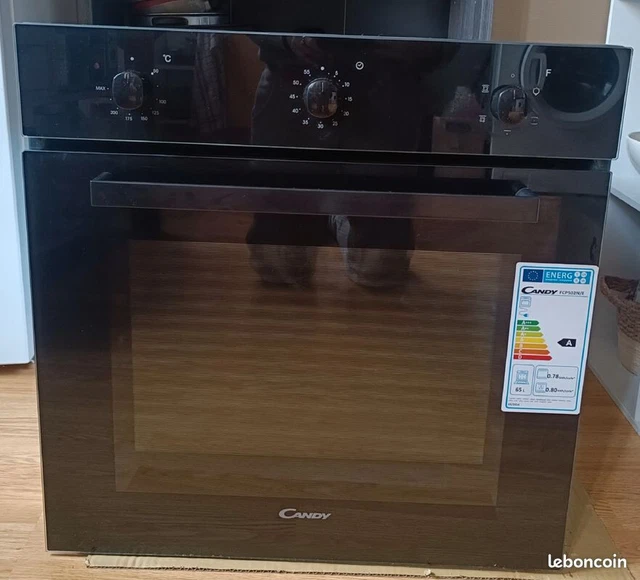 Four encastrable Candy FCP502N/E 65L