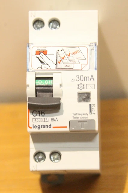 Disjoncteur Différentiel Legrand 16A 2P 240V - Référence 410705, Neuf En Emballage - Protection électrique Pour Tableau, Sécurité Des Personnes