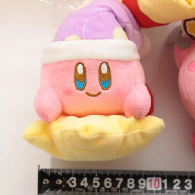 El juego de 5 piezas de peluche Kirby incluye 4 peluches Kirby y 1 bolsa... 2