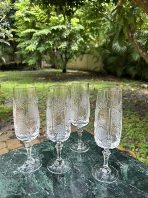 Stemless Champagne Glasses – Homemaker Hideout