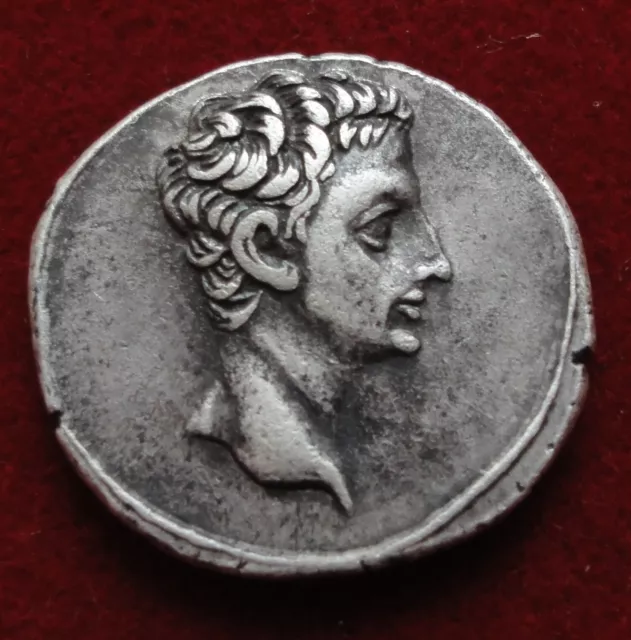 Augustus (27 BC-14 AD) Denarius 20-19 BC Capricorn VERY RARE
