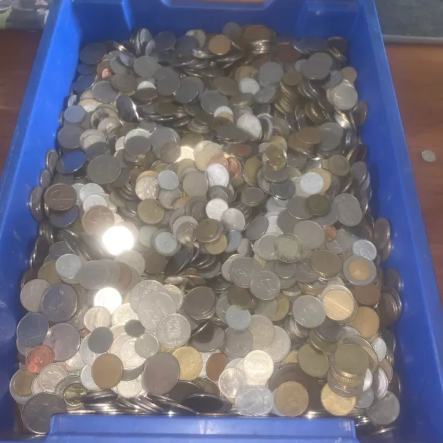 1kg MIXED WORLD COINS