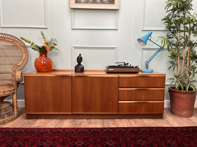 Mid Century Retro Vintage Teak Sideboard / Media Record Cabinet, Danish Style