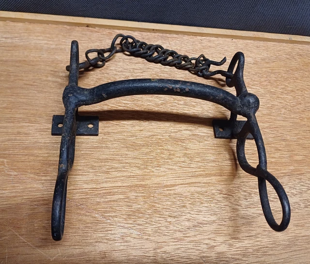 Ancien Mors De Cheval En Fer Forgé - Pièce D'époque à Identifier