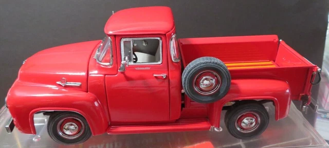 #10 1:24 Danbury Mint 1956 F-100 Pick Up Truck WITH DISPLAY CASE