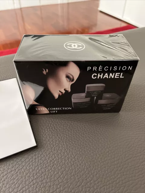 Chanel ULTRA CORRECTION LINE REPAIR Anti-Wrinkle Eye Cream