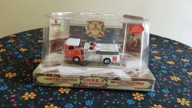 Code 3 2000 Firehouse Expo Crown Pumper 12228  1/64  1 0f  3000
