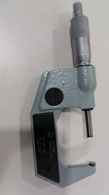 Mitutoyo digital micrometer 293-402 Japan