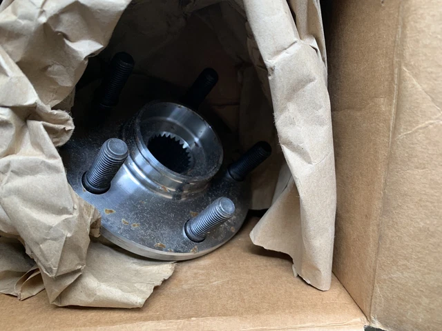 thumbnail image 2 of Front Wheel Hub Assembly For PT Cruiser & Chrysler Neon – OE Quality Flange 2 of 6