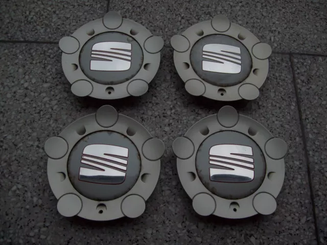 4 Stück Auto Nabendeckel Radmittenkappen für Tesla Model 3 X S 56mm,  Nabenkappen Radnabenkappen Staubschutzabdeckung Radnabenabdeckung  Wasserdicht Zubehör : : Auto & Motorrad