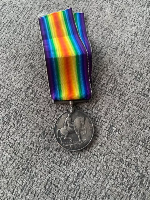Canadian WW1 CEF War Medal to Pte W.DAREY C.O.R