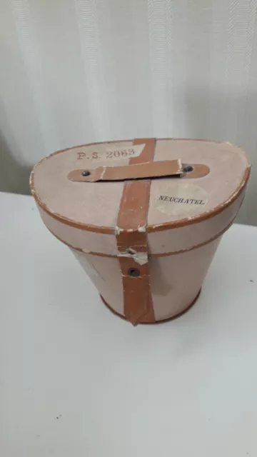 Rarity original advertising hat box circa 1900