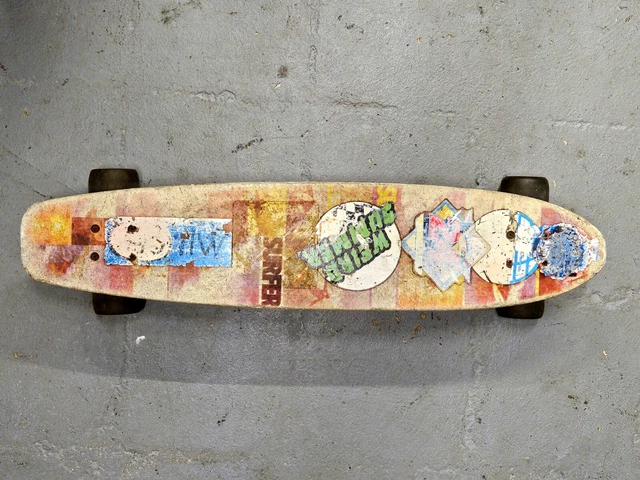 VINTAGE SKATEBOARD FIBERGLASS ACS 500 Trucks Surfer California Slalom