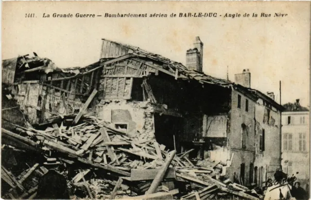 CPA AK Militaire Bombardement aerien de BAR-le-DUC - Angle de Rue Neve (362687)