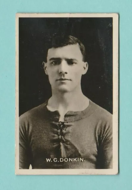Football - D. C. Thomson - Signed Real Photo -  Donkin  Of  Barnsley  -  1930