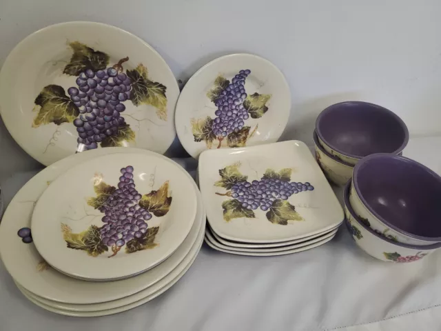 Tabletops Unlimited Cabernet Grapes Melamine Plates & Bowls 16 PCS