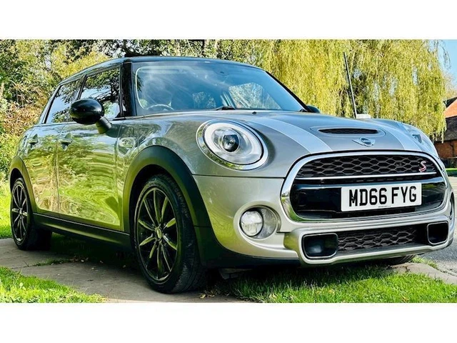 2016 MINI Hatch Cooper S Hatchback Petrol Manual