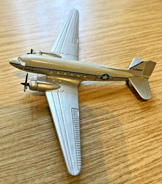Avion Miniature Schabak 1/250 - Douglas DC-3 Delta Air Lines - Occasion
