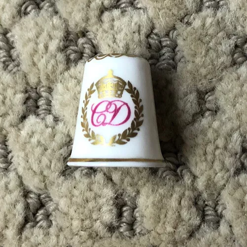 Fine Bone China Prince Charles & Lady Diana Wedding Thimble by Spode England