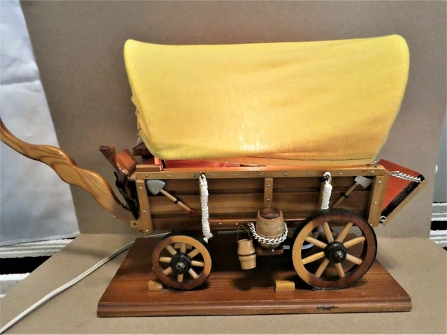 VINTAGE COVERED CHUCK Wagon Western Pioneer Cowboy Tv Lamp Wooden $97. ...