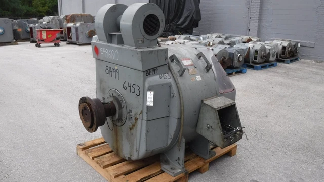 300 HP DC General Electric Motor, 650 RPM, 6453 Frame, DPFVBB, 500 V Arm, EOK