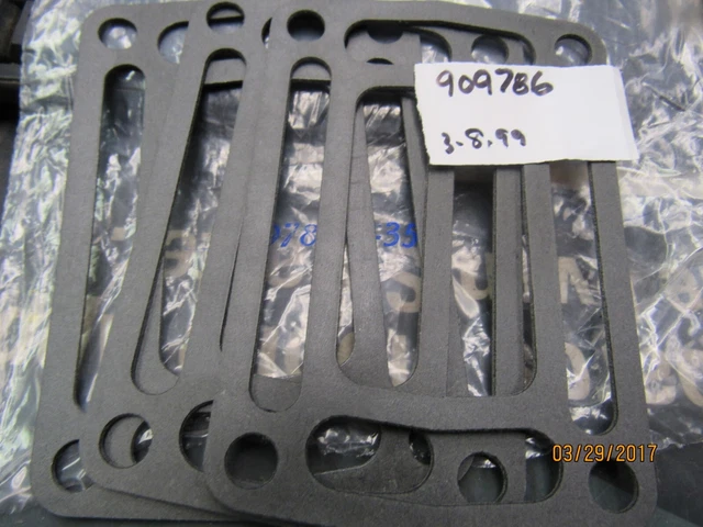 3 New  Omc Oem  Johnson Evinrude Gaskets 909786