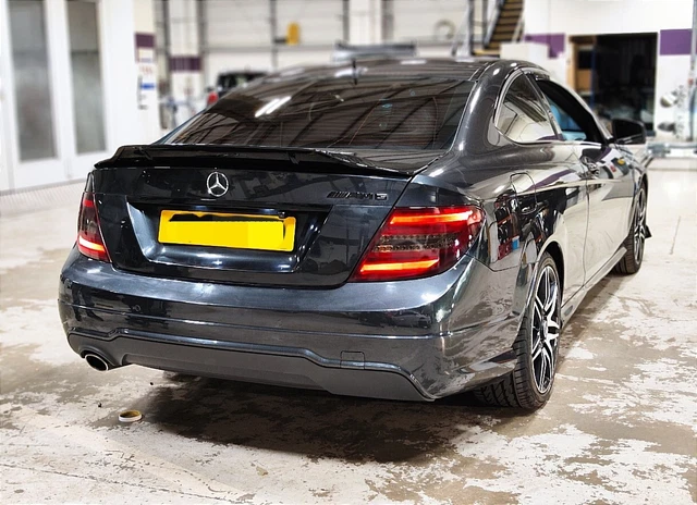 W204 Rear GENUINE MERCEDES-BENZ W204 C-Class Lower AMG Rear Bumper Diffuser 2012 ...