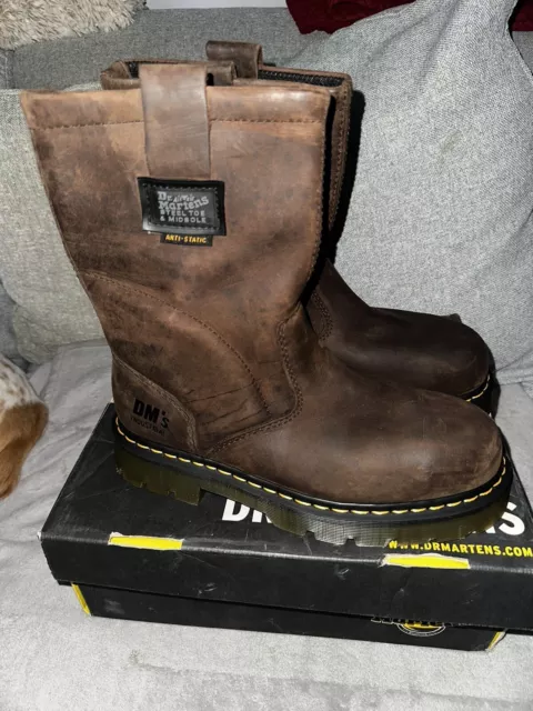 Doc martin deals rigger boots