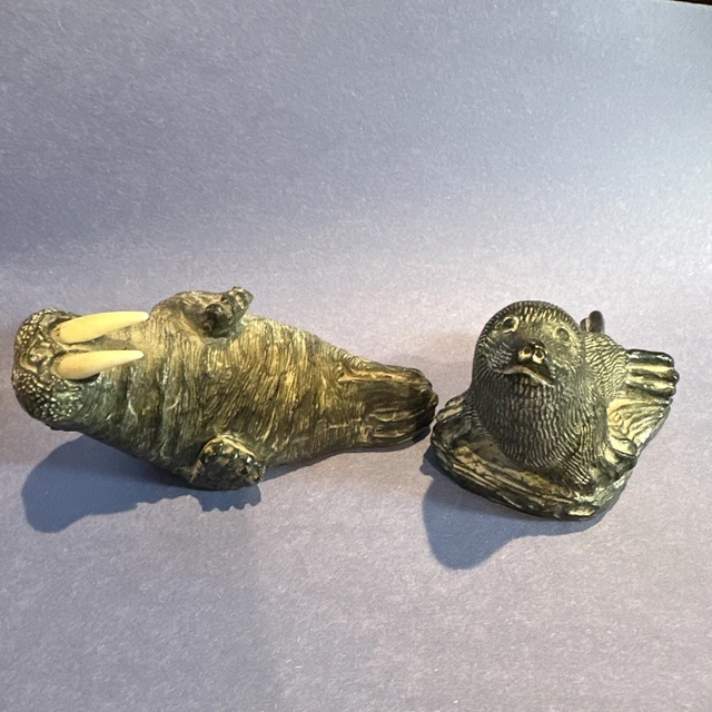 WOLF ORIGINAL SCULPTURES Inuit Eskimo Art Carved Canada Soapstone