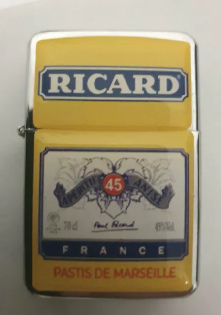 RARE Briquet à essence RICARD, La célèbre marque d'alcool, 100% métal