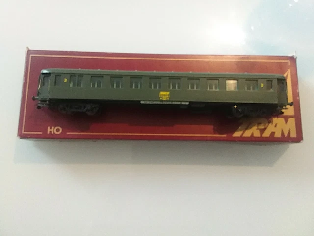 Voiture De Train France Trains B9/Classe II Verte - époque 2, HO, état Neuf En Boîte