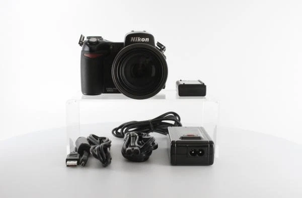 Vintage Nikon Coolpix 8800 8MP Digital Camera 10x Optical Zoom - Grade A (25523)