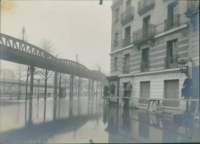 Janvier 1910, inondations à Paris Vintage silver print, boulevard de Grenelle