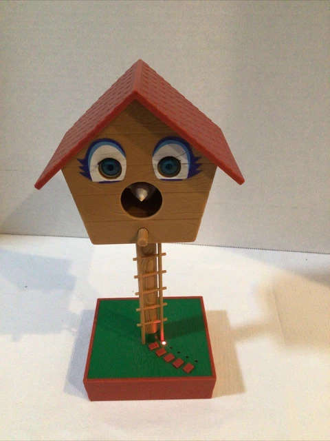 2000 Sweetie Love Bird Singing Winking 8” Birdhouse