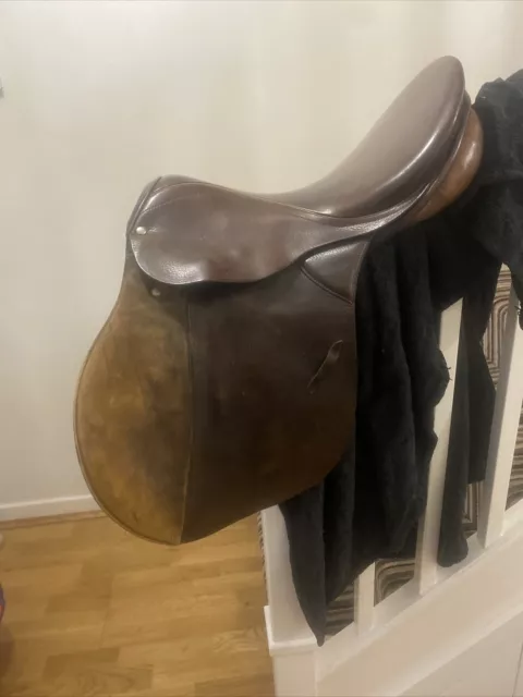 18 Inch Don Rodrigo Brown Leather GP Saddle Medium Width