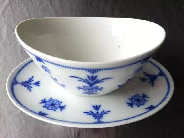 Seltmann Weiden Form Monika Dekor Blaue Strohblume Sauciere 1tlg.H9,0cm + 083