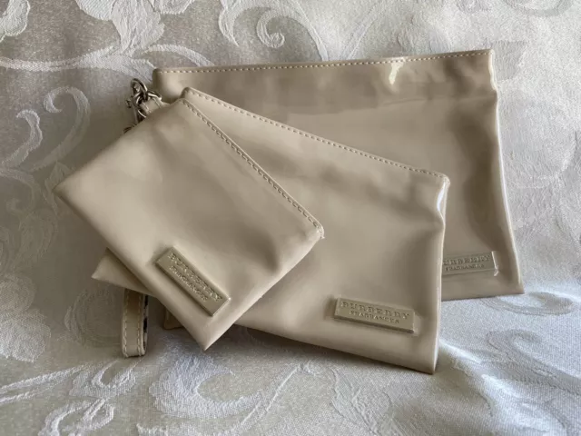 Burberry  pouch set of 3 Color  Light Beige Brand New￼￼￼