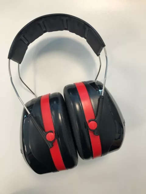 3M Peltor Optime III Ear Defenders Black/Red