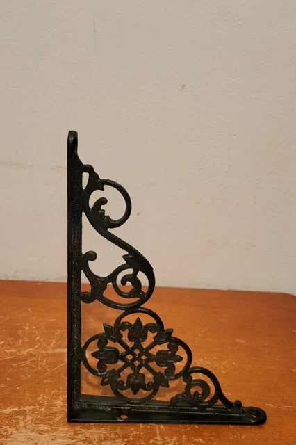 Vintage Pair of  Fancy Ornate Victorian Cast Iron Filigreed Shelf Brackets 6