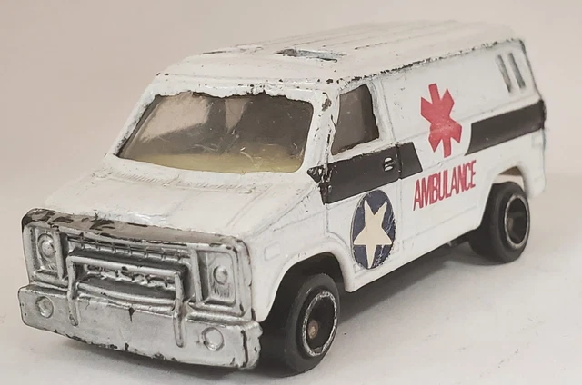 Fourgon Ambulance Miniature NOREV - Longueur 7 Cm - Modèle Réduit - Occasion Sans Boîte