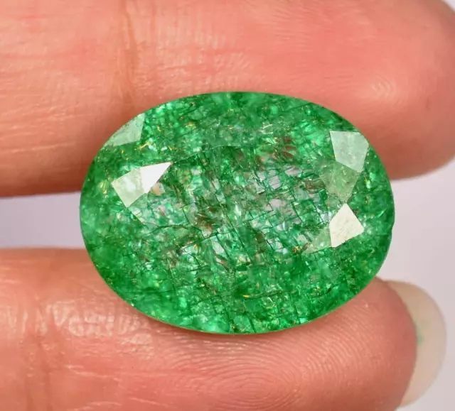 Superbe pierre précieuse naturelle ovale colombienne coupe ovale verte A-1...
