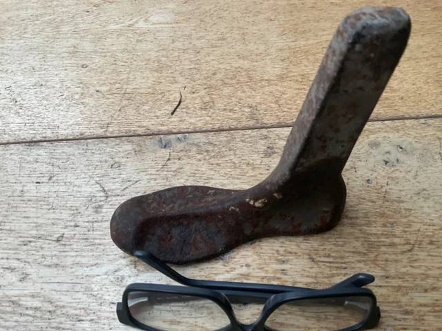 COBBLER S LAST FOOT SHOE Repair Door Stand Metal Cast Iron 9 Long Vintage 4.00 PicClick UK